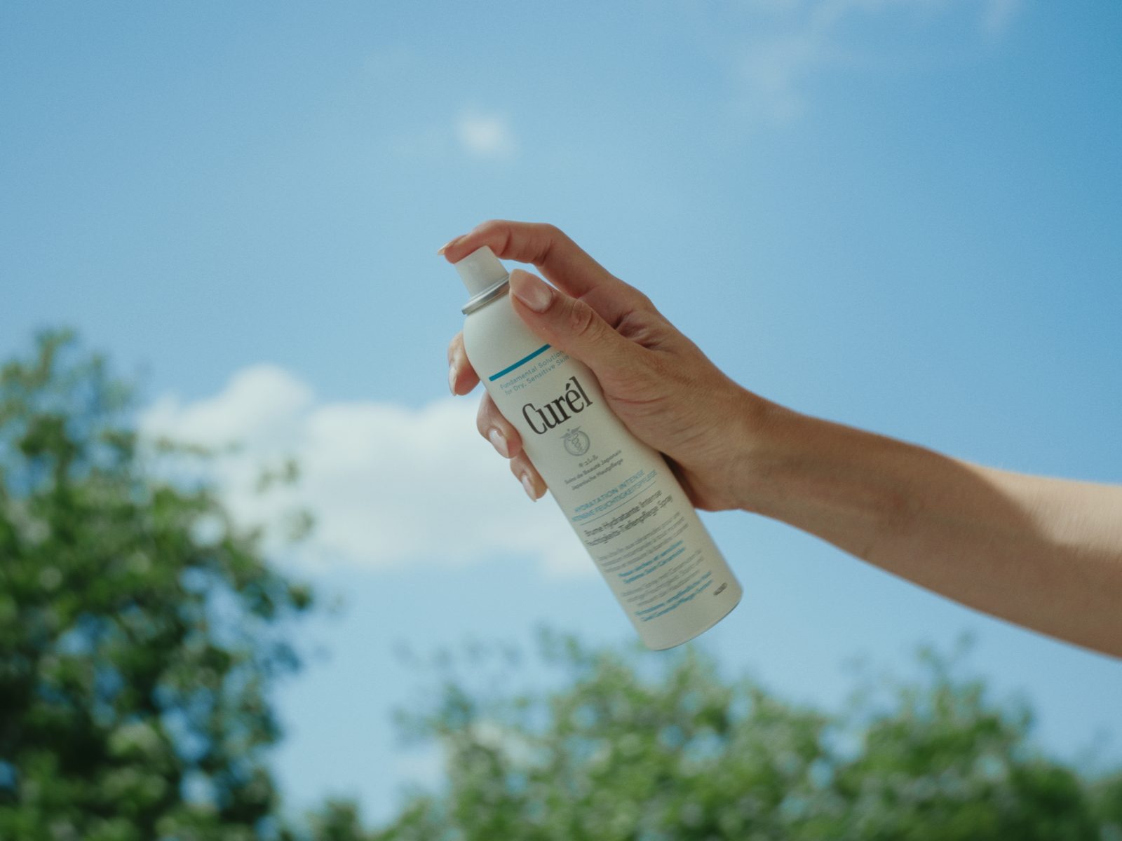 Behind the scenes, Skin first for CURÉL
